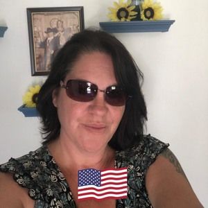 Meet your Posher, Esther